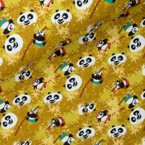 2,00m Zuschnitt Baumwolljersey Lizenzstoff Kung Fu Panda senfgelb