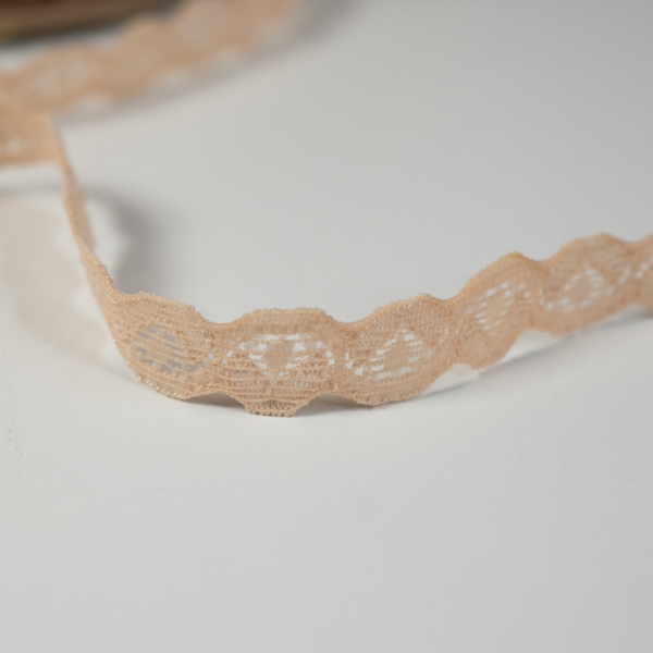Elastische Spitzenborte 1cm mini Tulpe nude