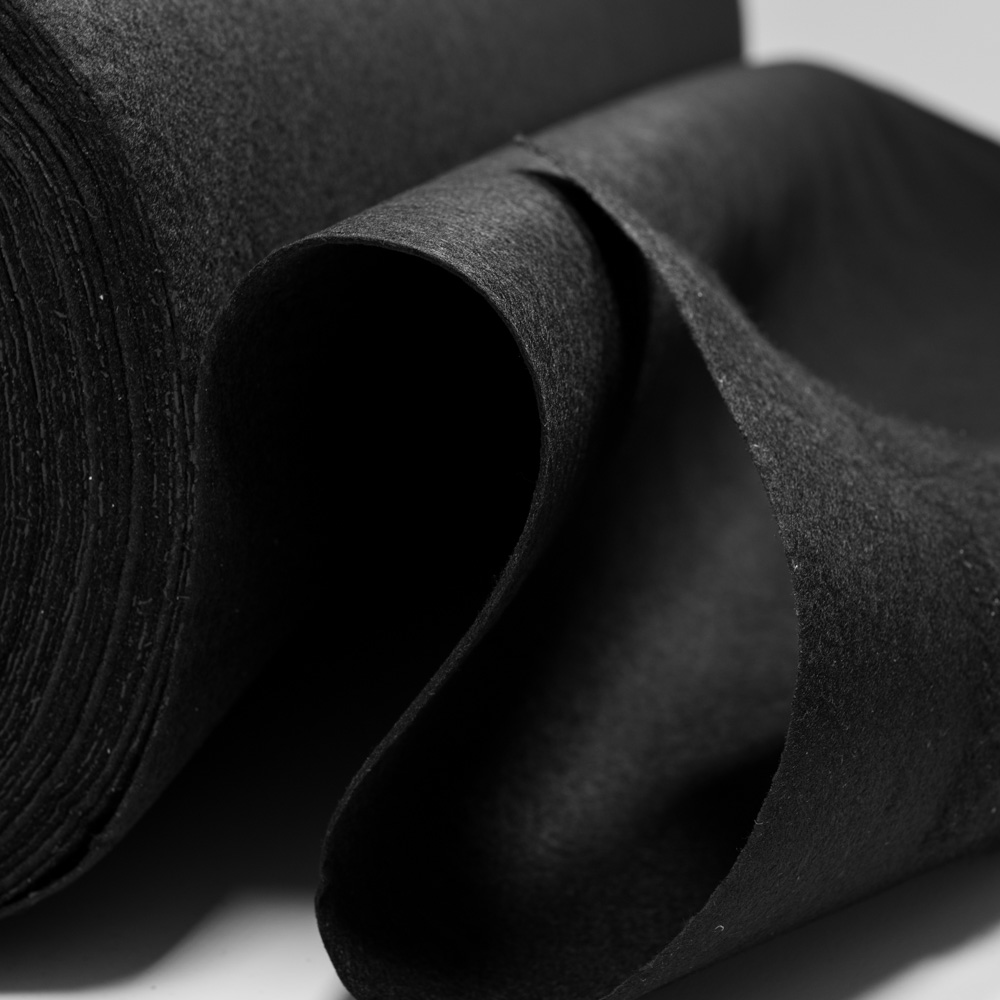 Filz 1,5mm Felix Uni schwarz - Stoffe bei Evlis Needle kaufen