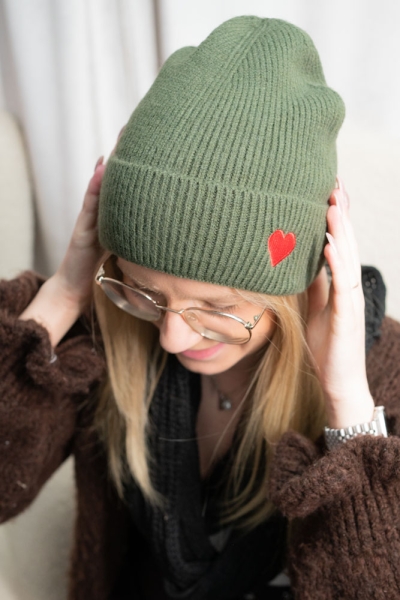 Strickmütze Herz khaki