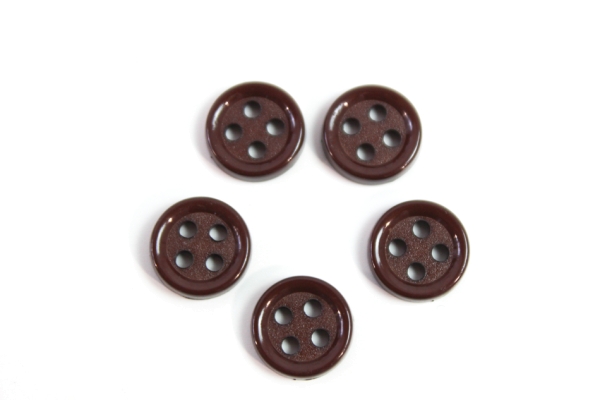 Hemd oder Blusenknopf 11 mm braun