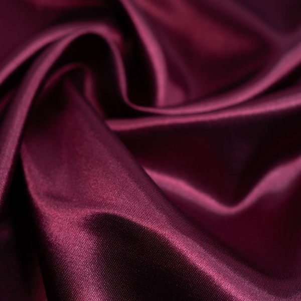 Satin Glänzend bordeaux