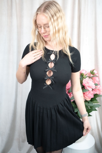 Strickkleid Schleifchen schwarz S/M