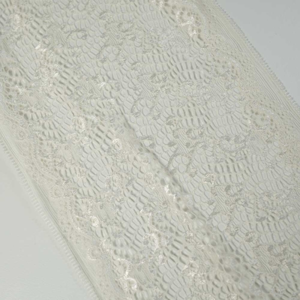 Elastische Spitzenborte 15cm Paisley ecru