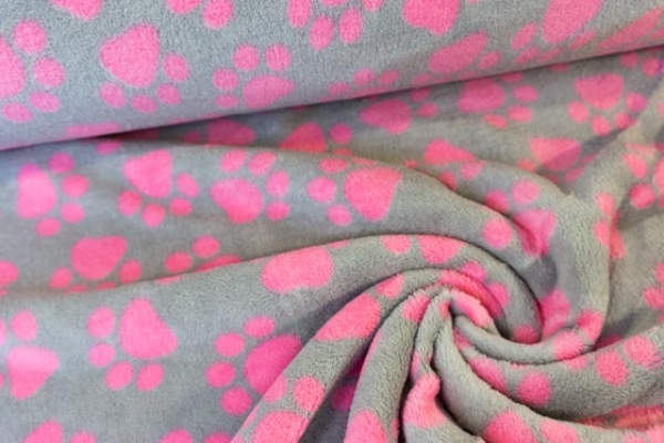 Wellnessfleece Pfötchen grau-pink