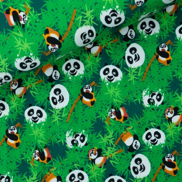 1,50m Zuschnitt Baumwolljersey Lizenzstoff Kung Fu Panda grün