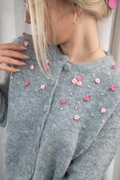 Cardigan Rosie mit Perlen SOFT grau