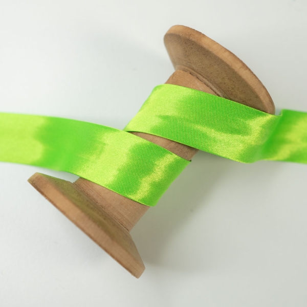 Satin Schrägband 20mm neongrün