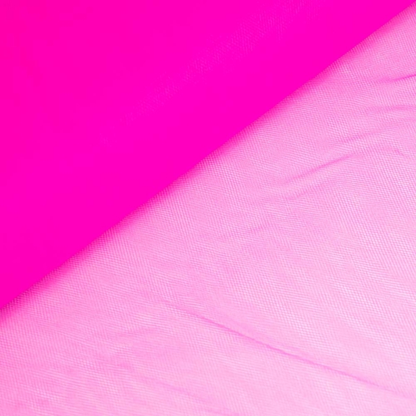 Tüll Tiara 300cm breit neon pink