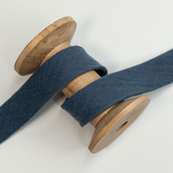 Musselin Schrägband Amelie 20mm indigoblau