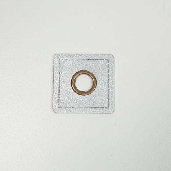 Kunstleder-Ösen Patches Quadratisch 10mm silber