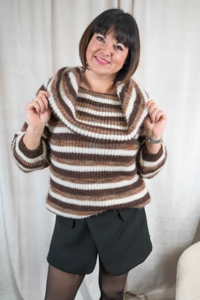 Off shoulder Pullover Fluffy Streifen chocolate