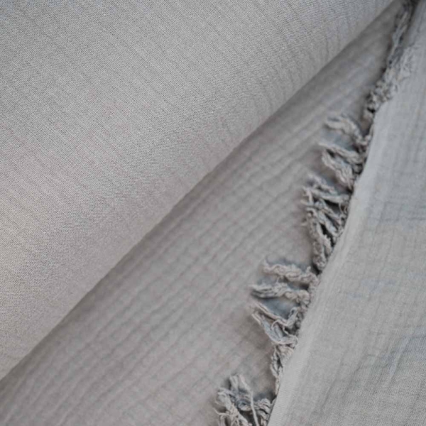 Musselin 4-lagig Fransenbordüre grau