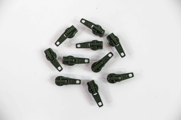 Zipper oliv 16mm
