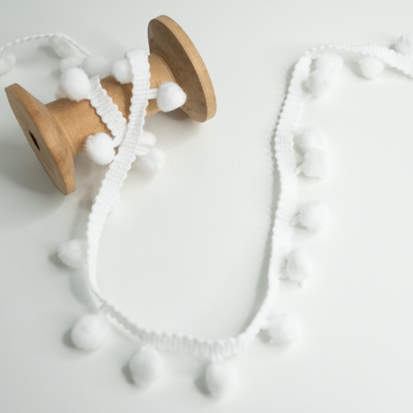 Bommelborte 10mm ecru