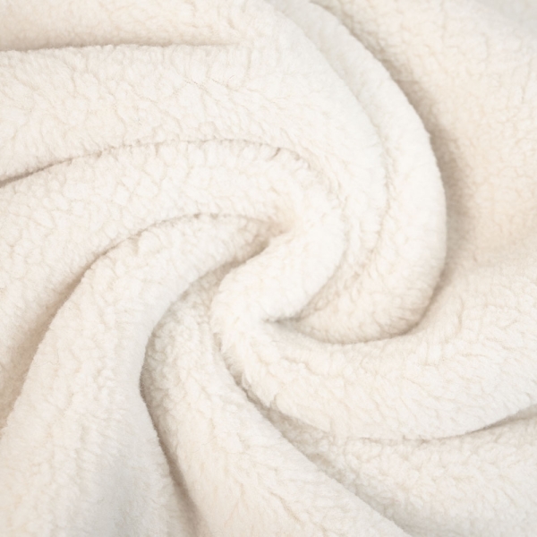 Fester Mantelteddy natur