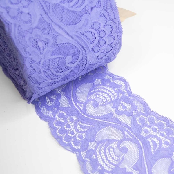 Elastische Spitzenborte Blume 11cm flieder