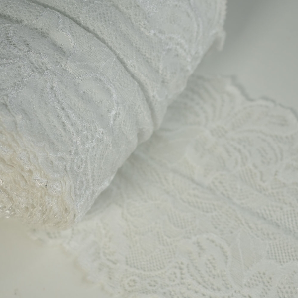 Elastische Spitzenborte 15cm Lillie weiß